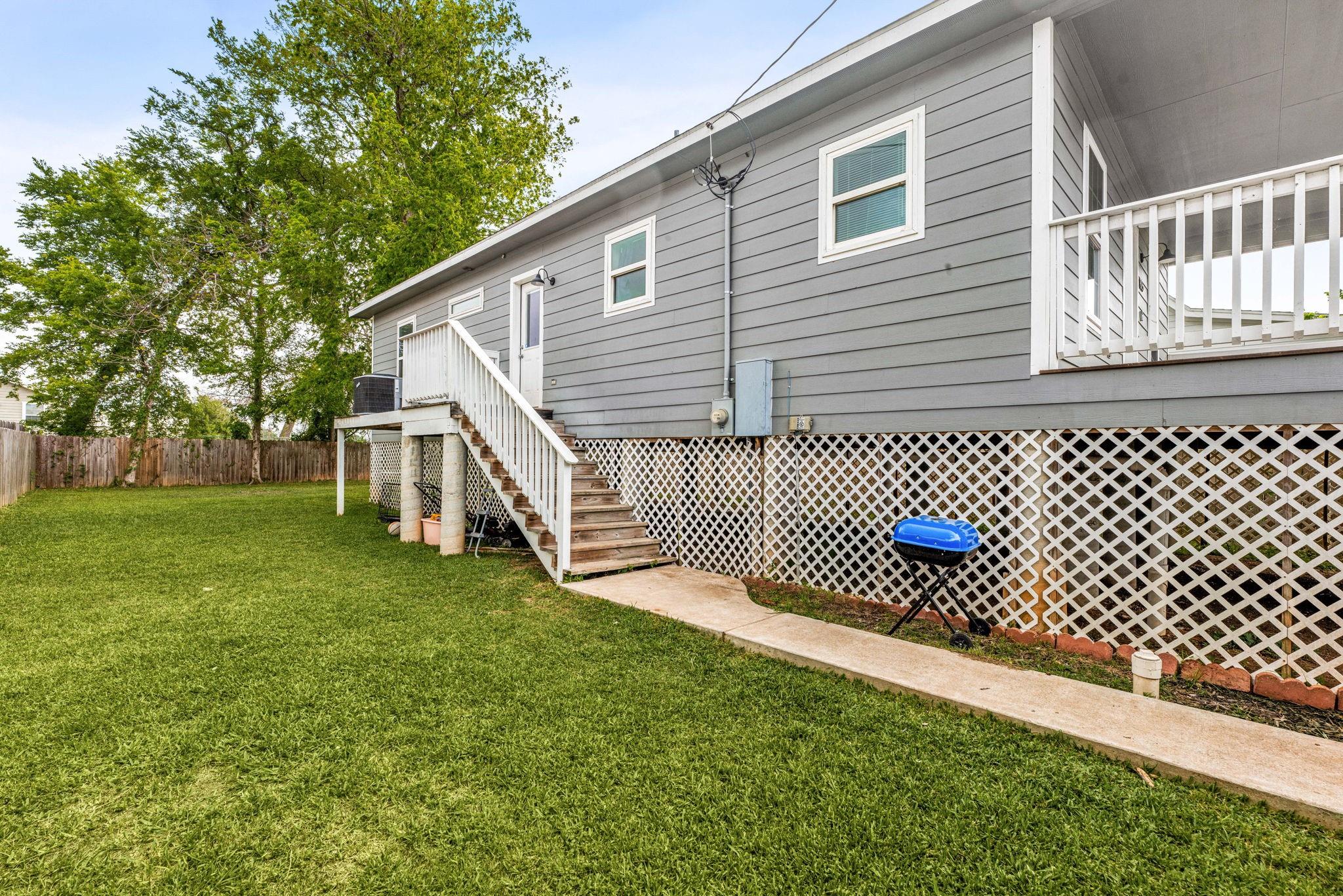 805 E Mulberry Avenue