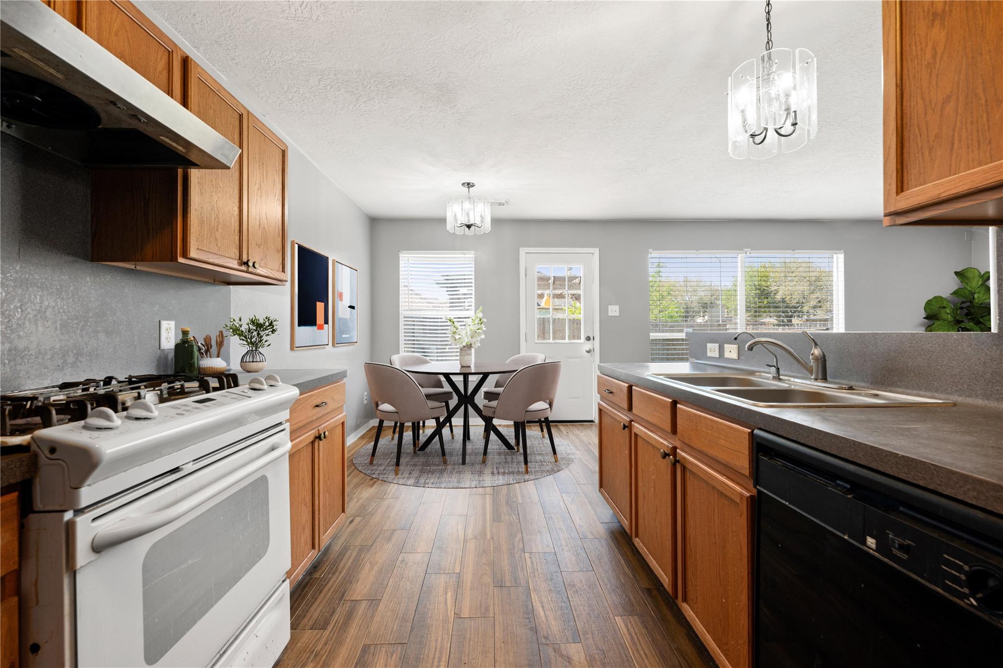 10202 Hillenberg Lane