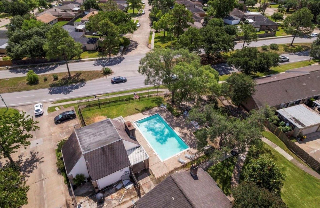 8952 Wilcrest Drive
