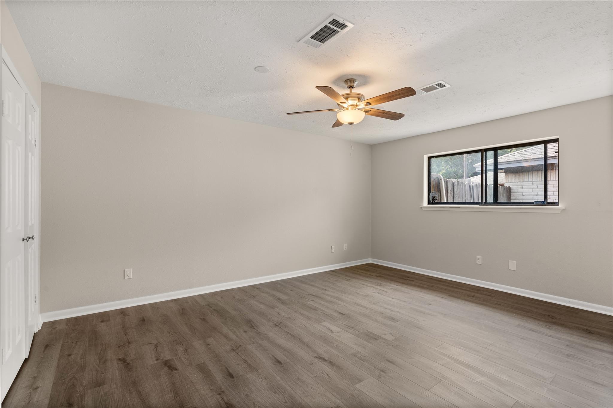 11907 Windlake Drive