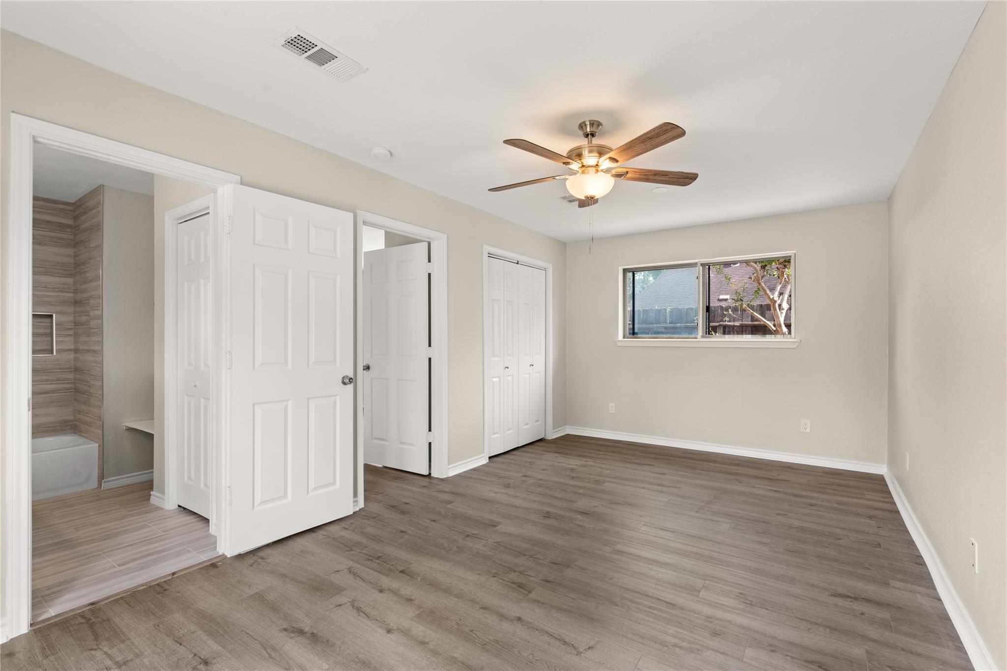 11907 Windlake Drive