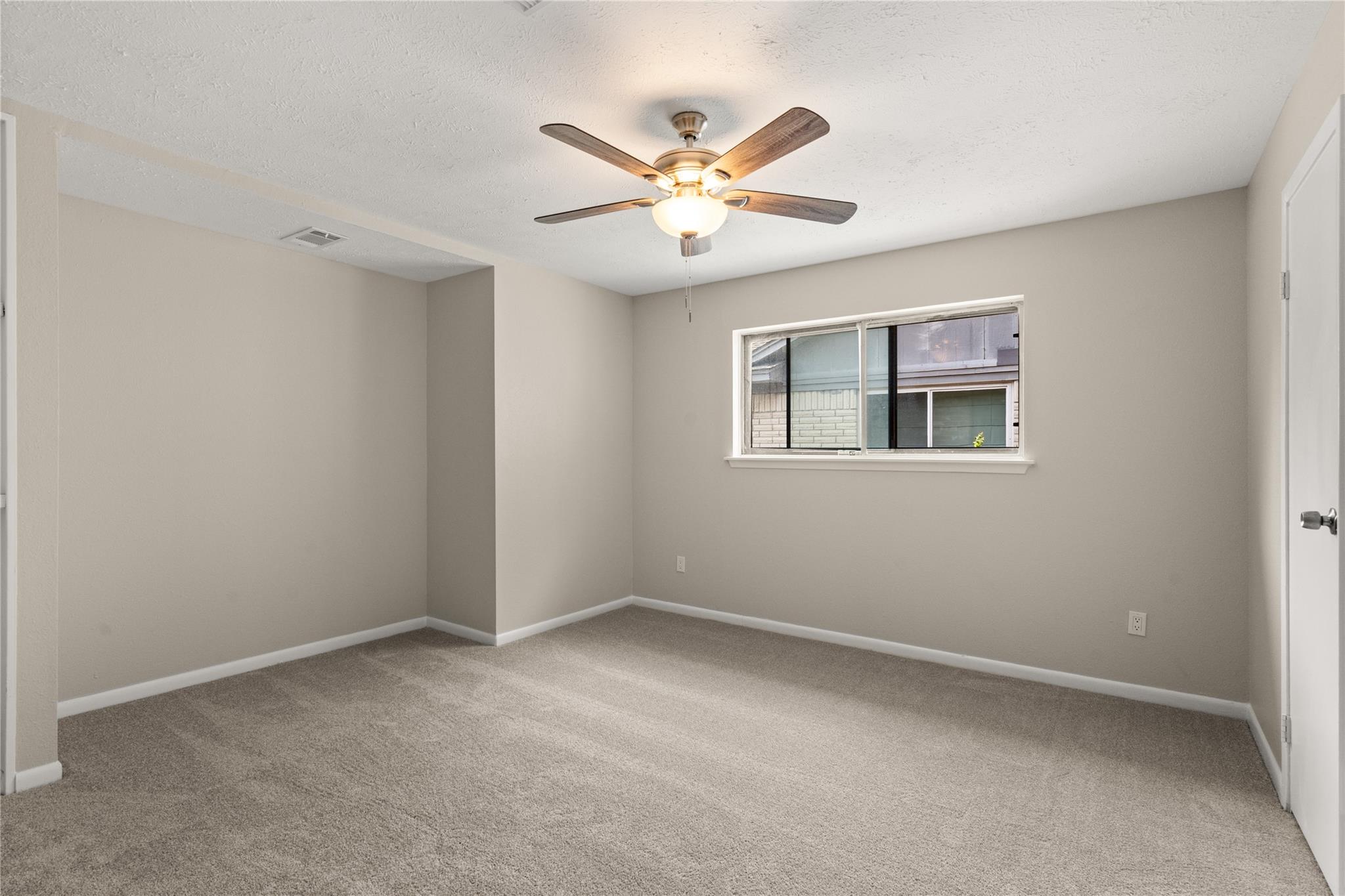 11907 Windlake Drive