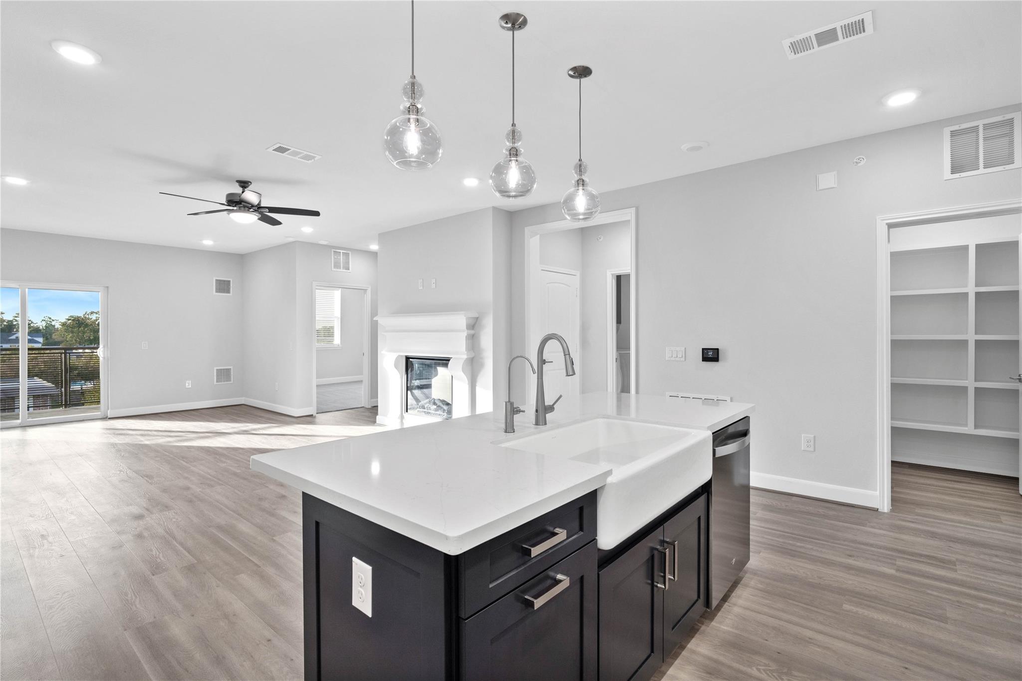 6804 Westview Drive # 3404