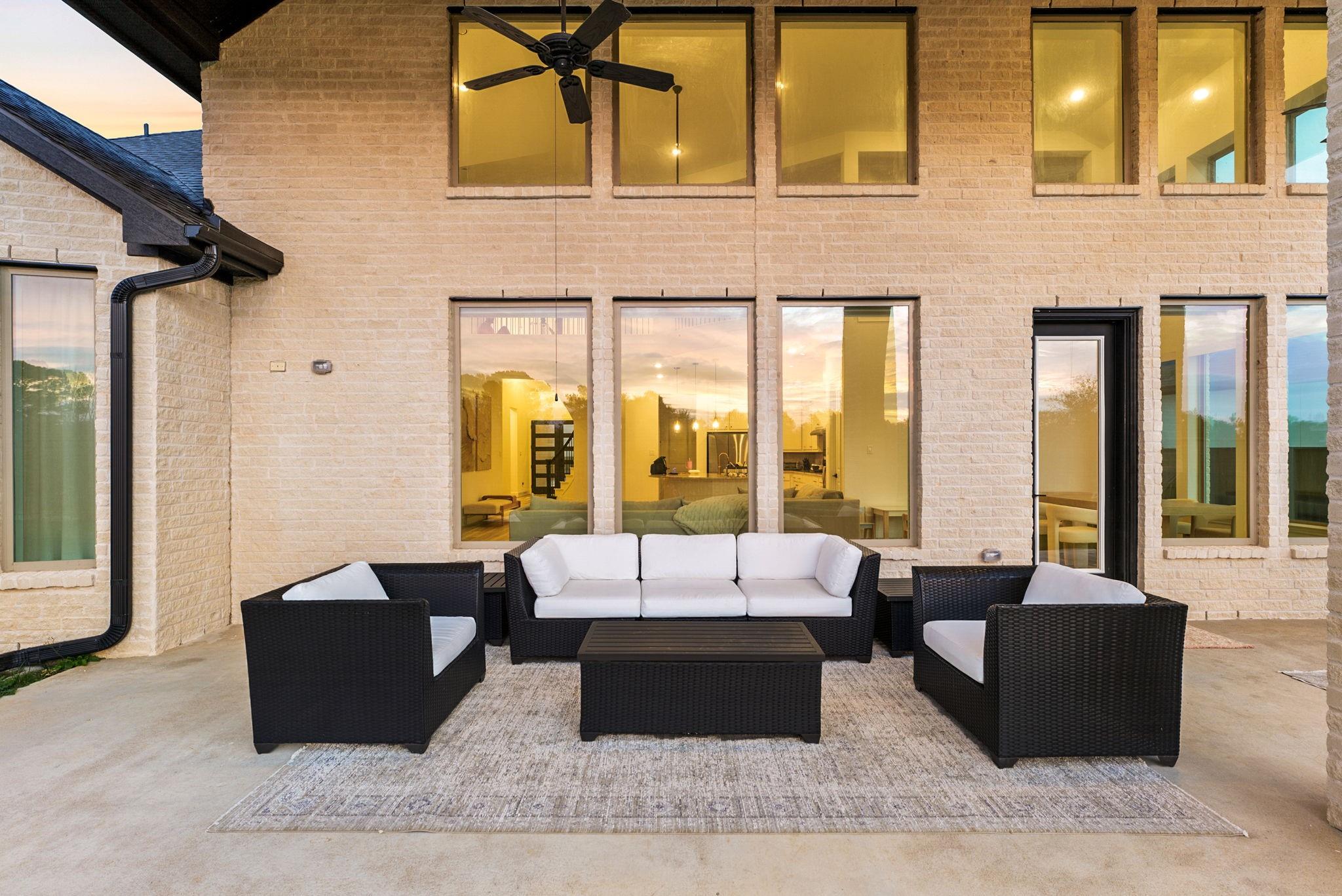 2119 Myrtle Manor Lane