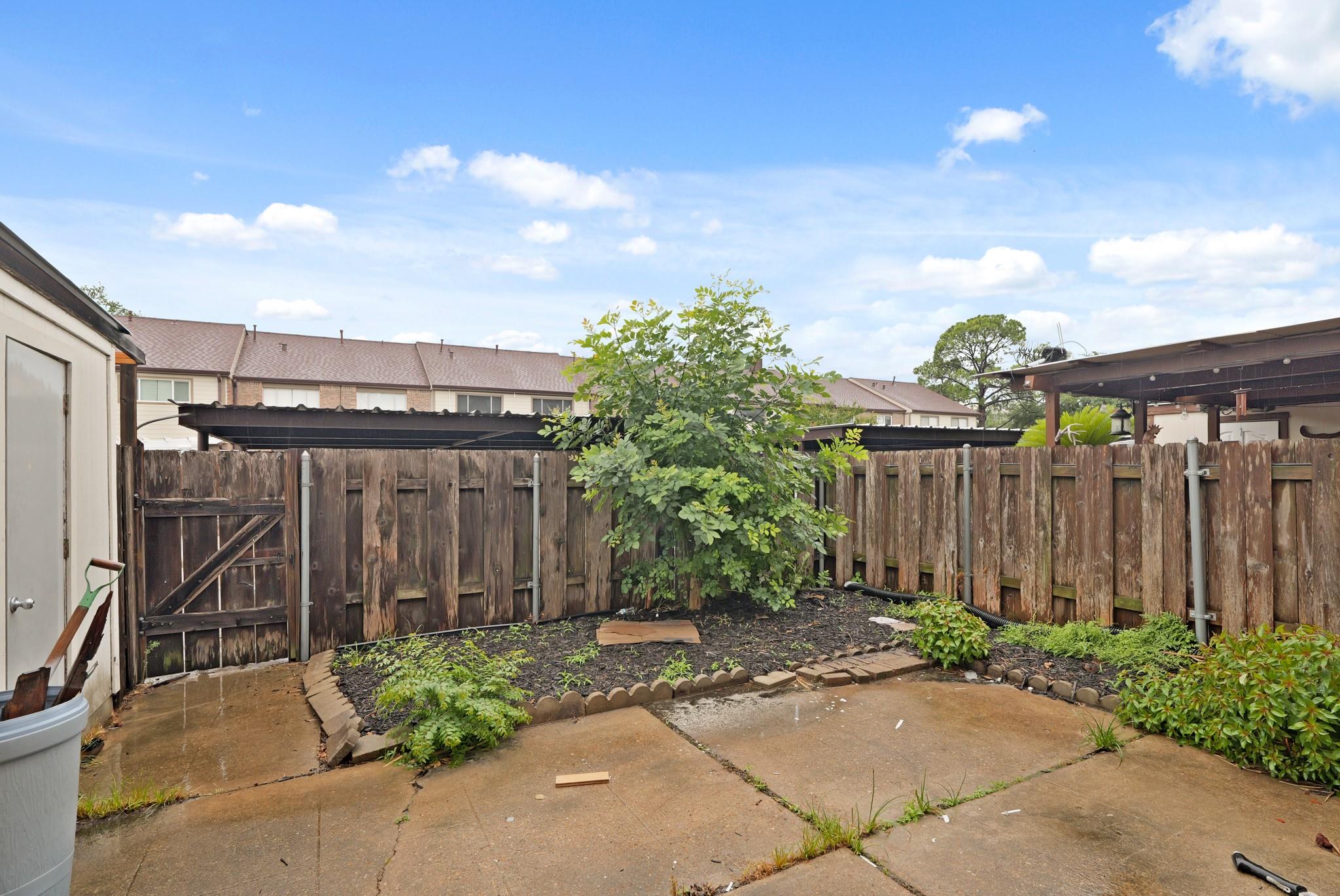 2212 Shadowdale Drive # 358