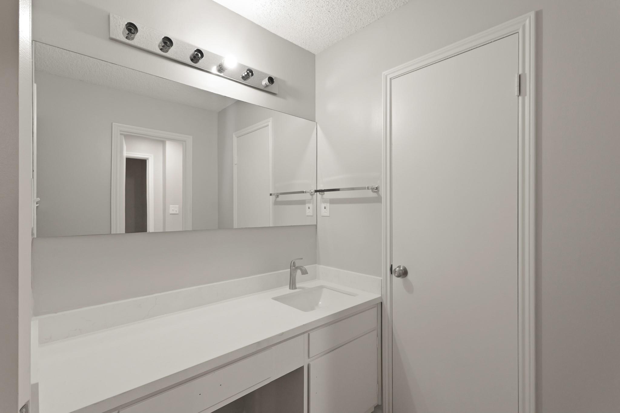 2212 Shadowdale Drive # 358