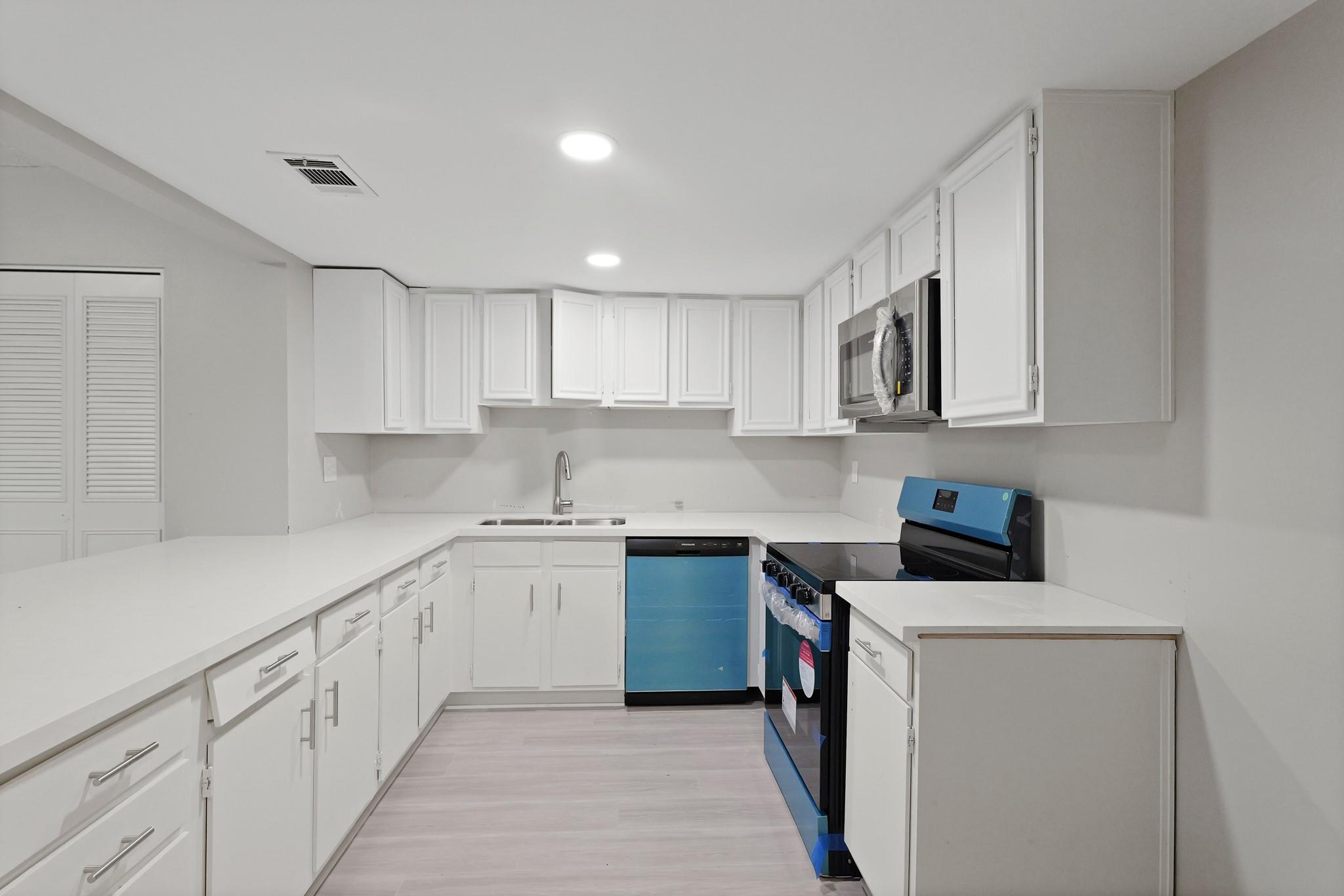 2212 Shadowdale Drive # 358