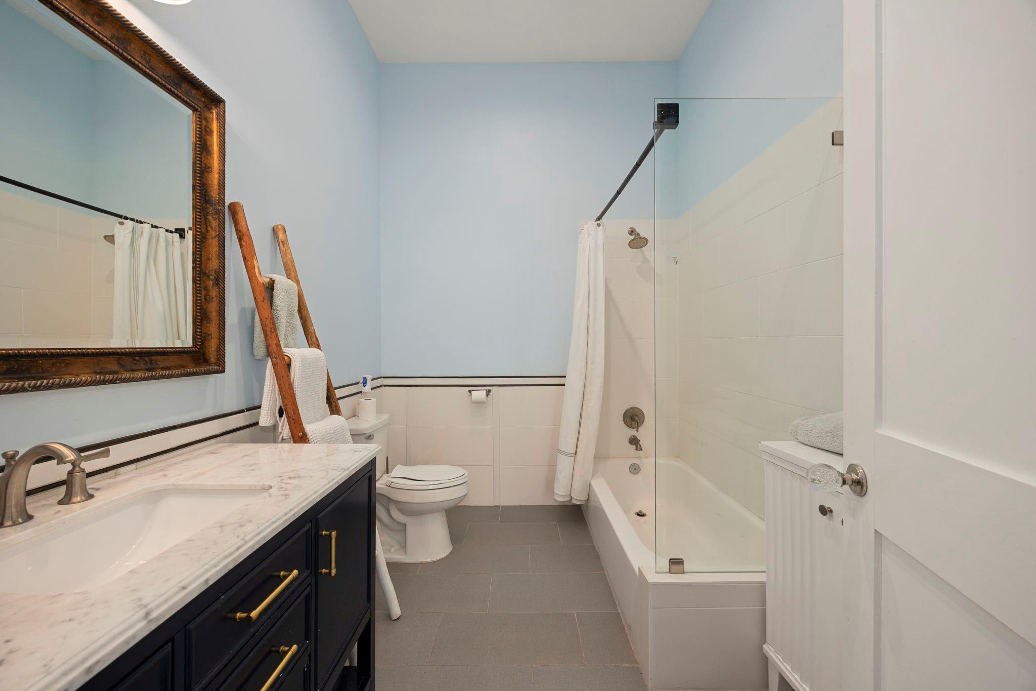 4700 Silverbelle Court