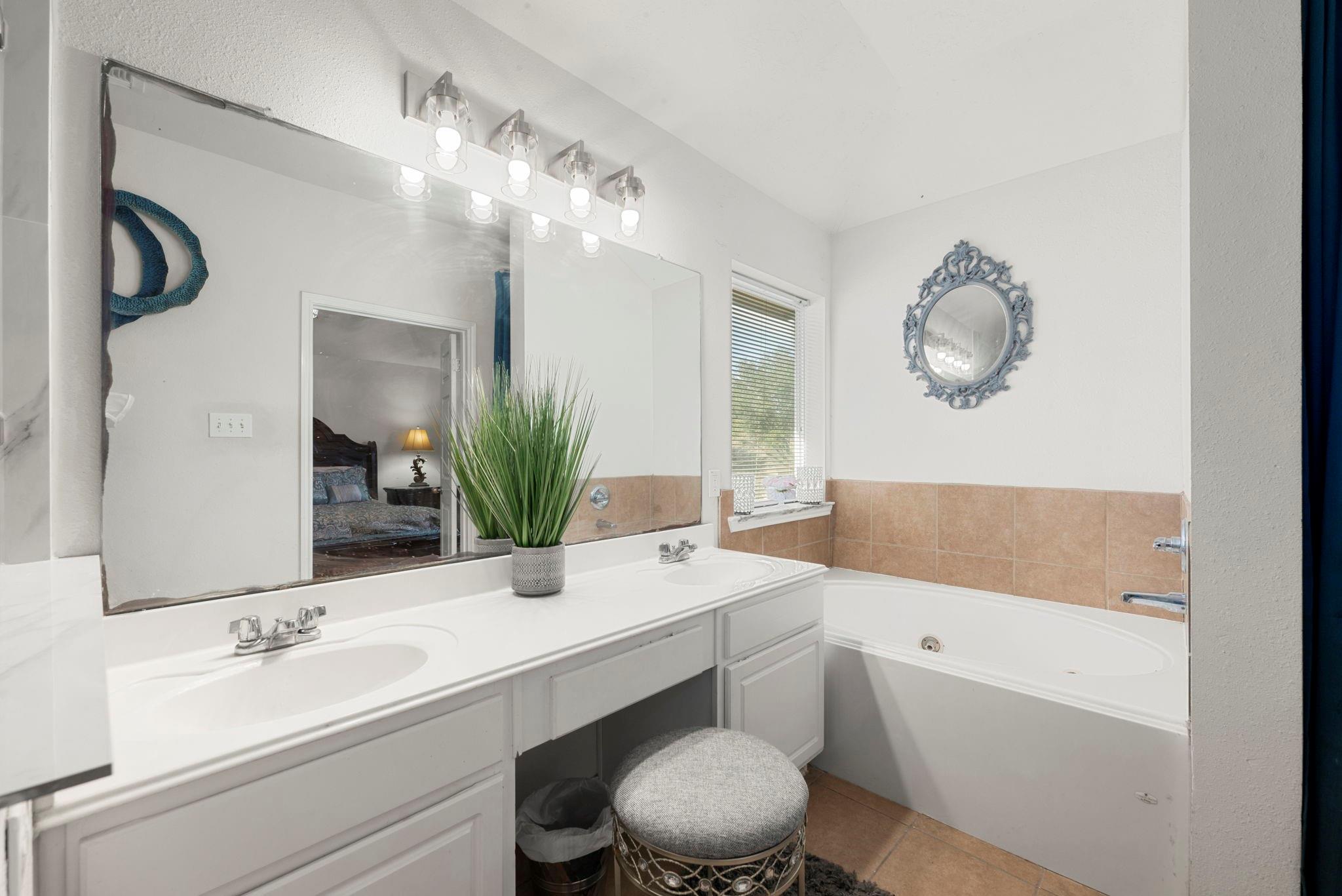 3822 E Piper Grove Drive