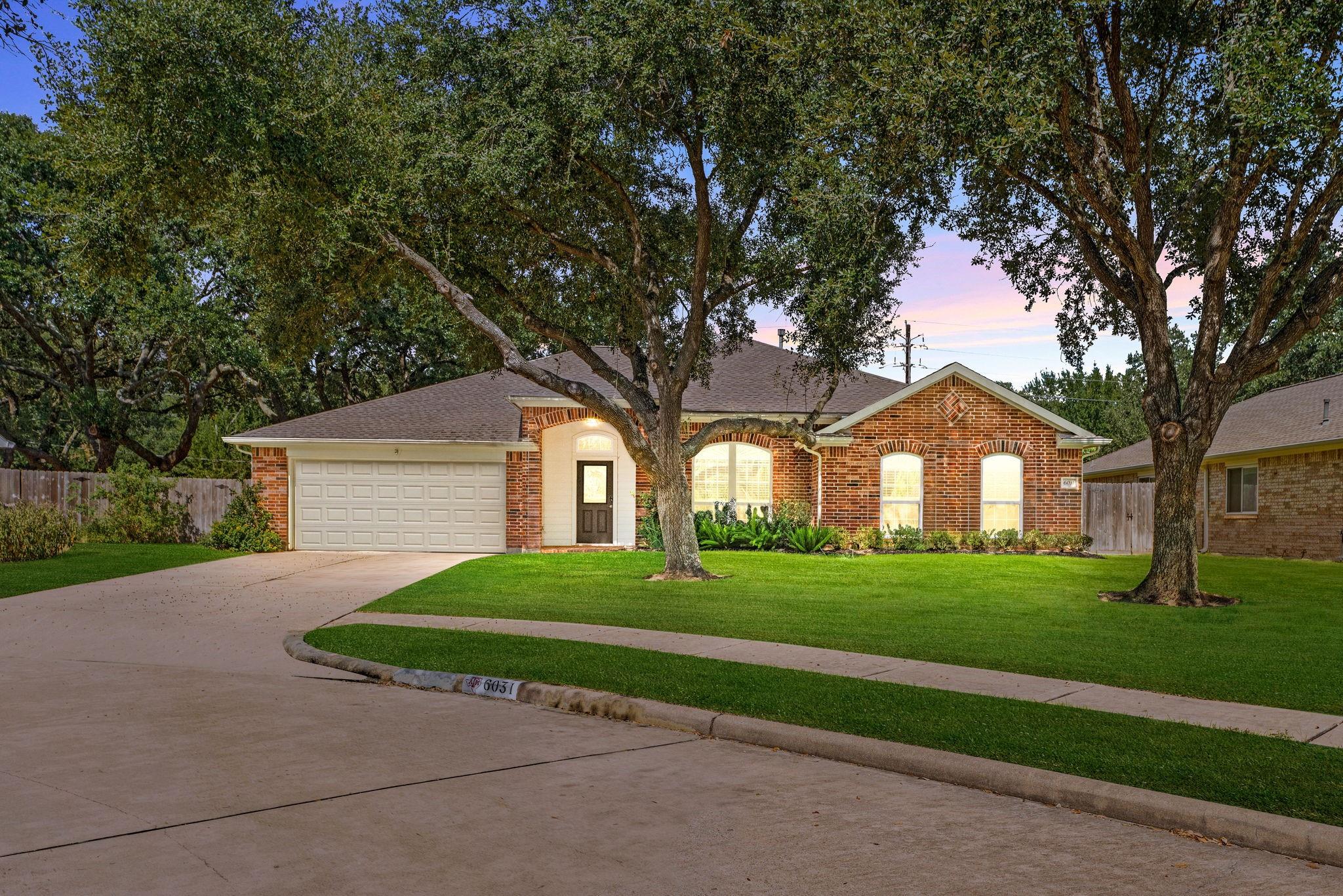 6031 Whispering Lakes Drive, Katy