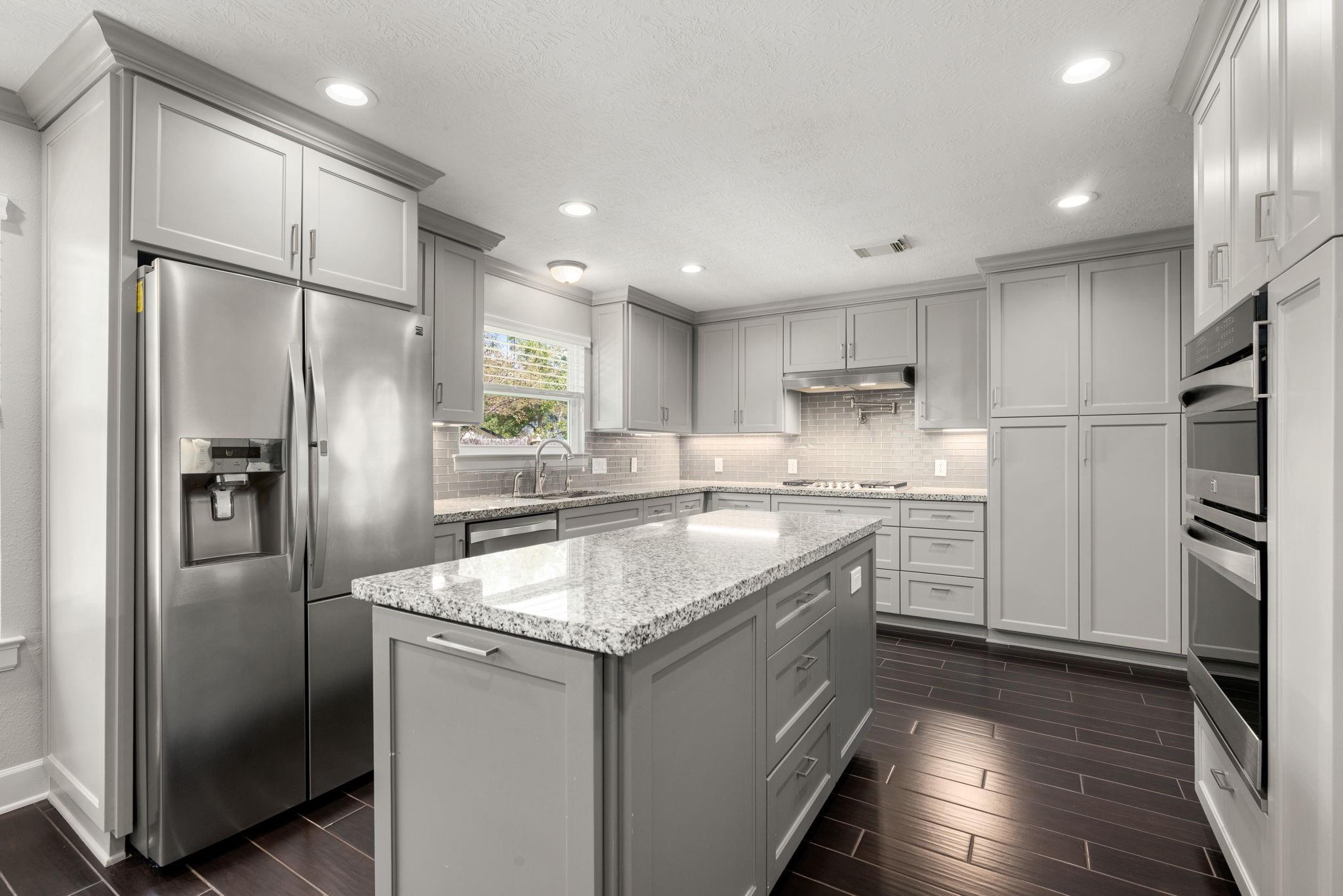 6031 Whispering Lakes Drive, Katy