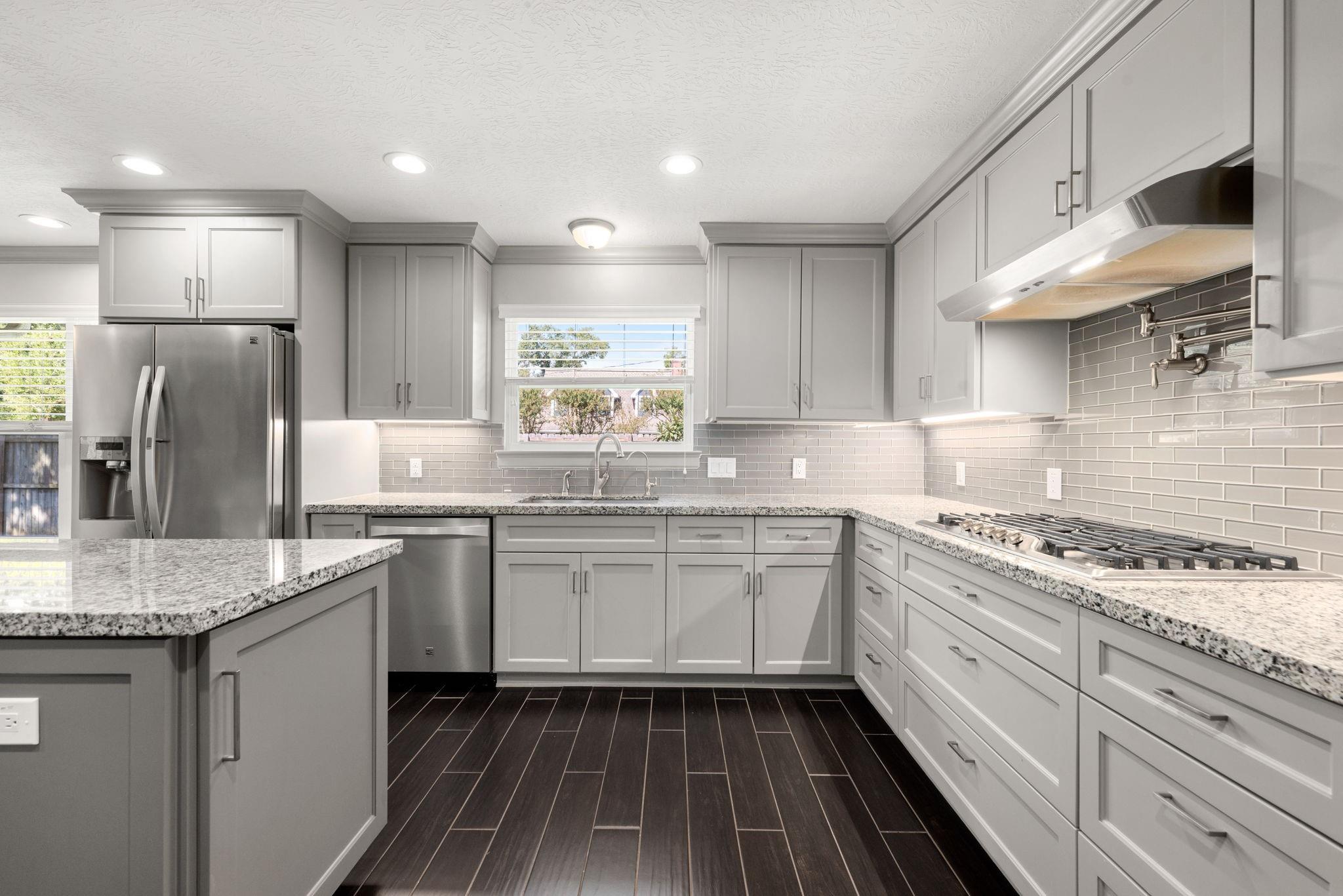 6031 Whispering Lakes Drive, Katy