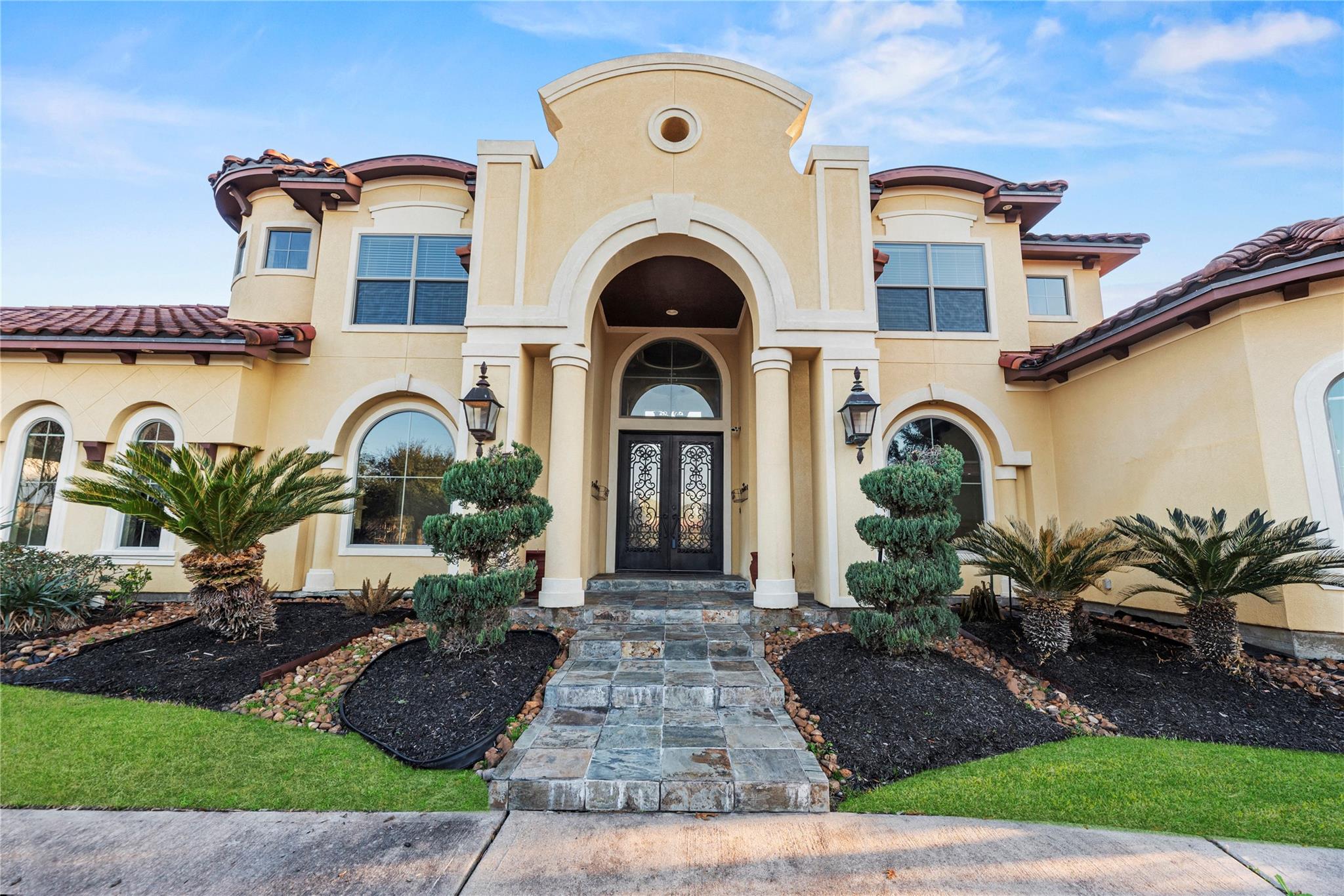 14502 Packard Falls Court