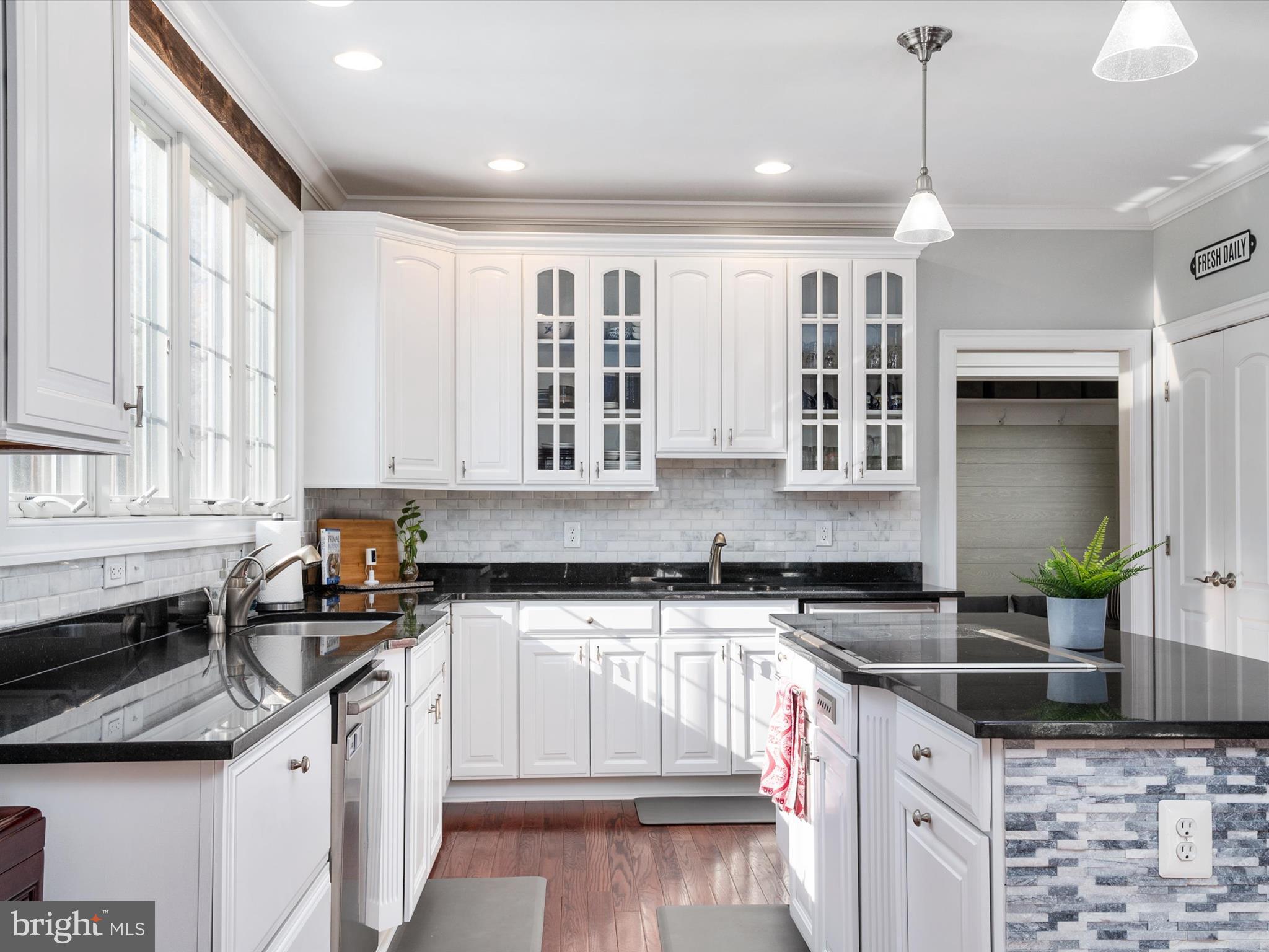1903 Blue Waters Farm Ln