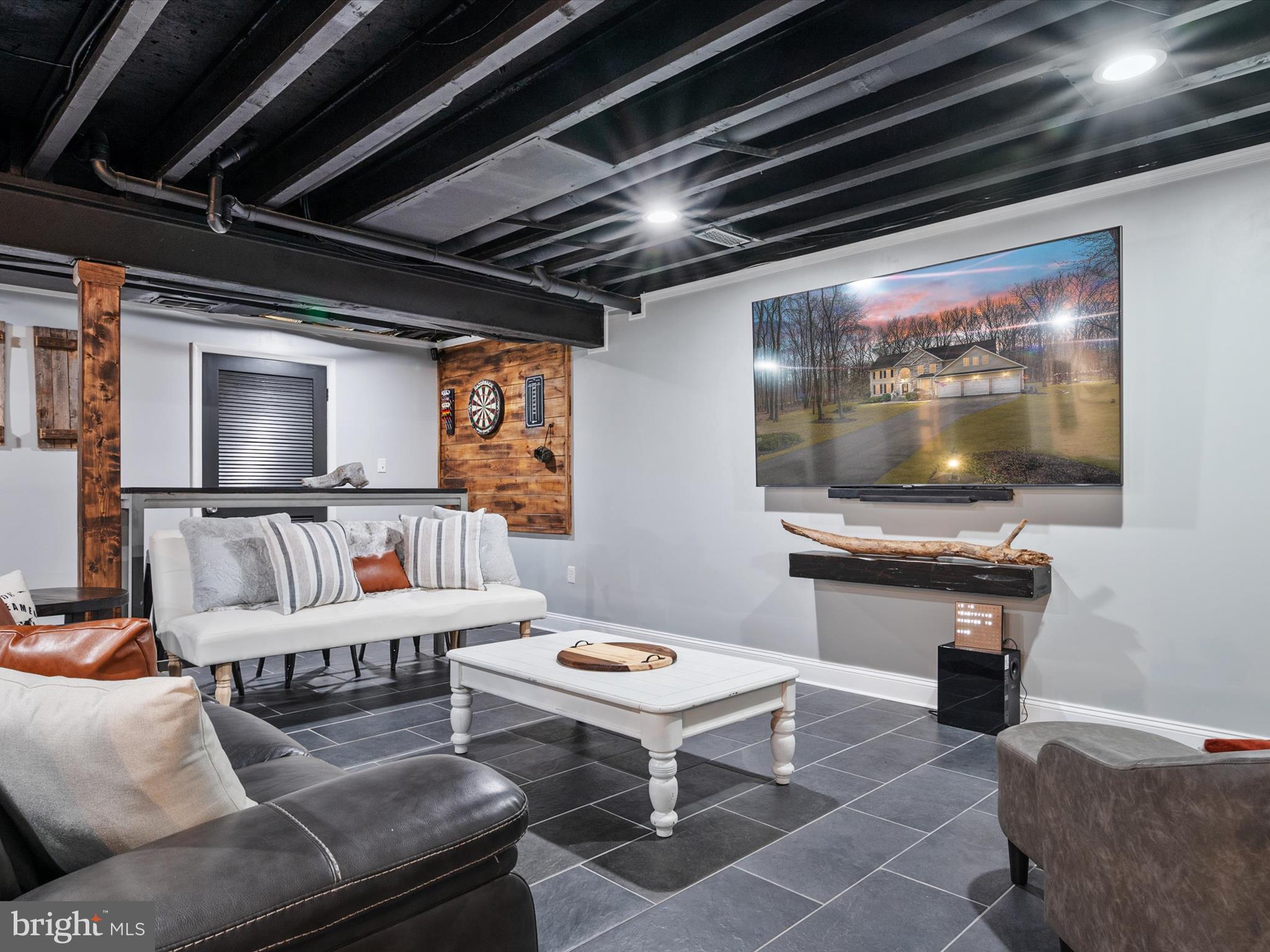 1903 Blue Waters Farm Ln