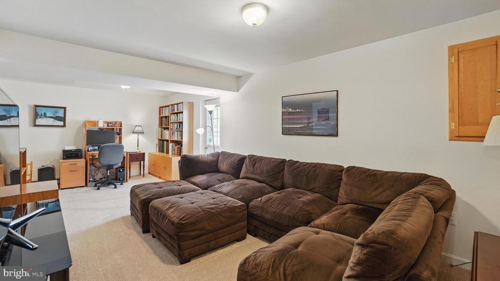 2707 Maynard Rd