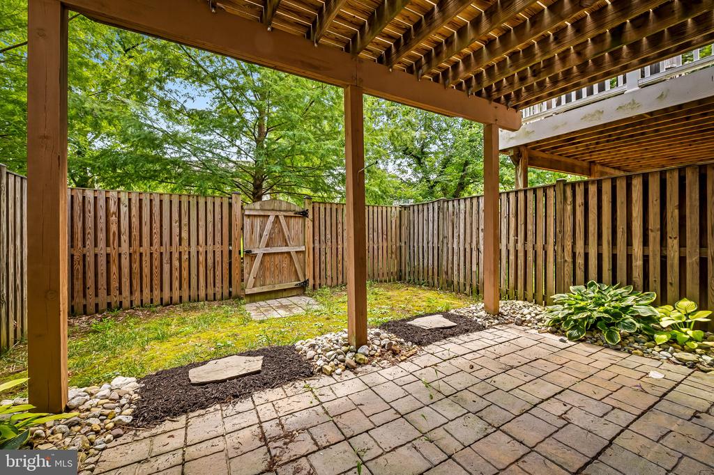 2230 Montauk Dr