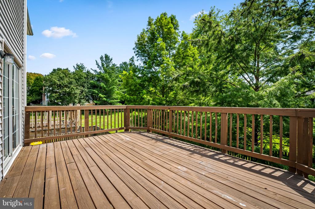 2230 Montauk Dr