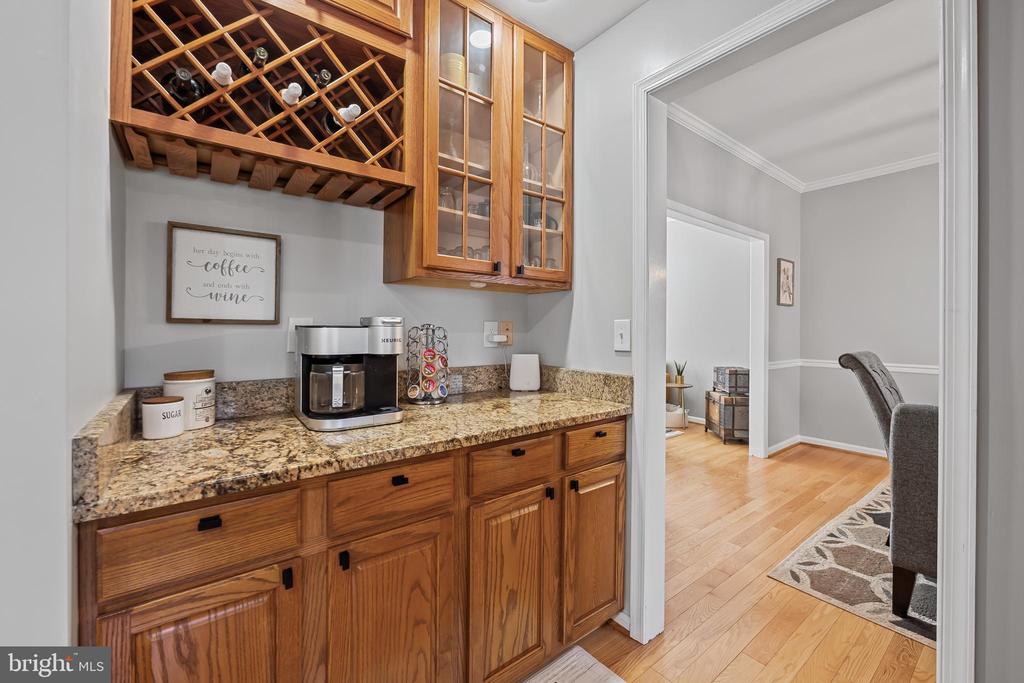 8300 HOPE POINT COURT