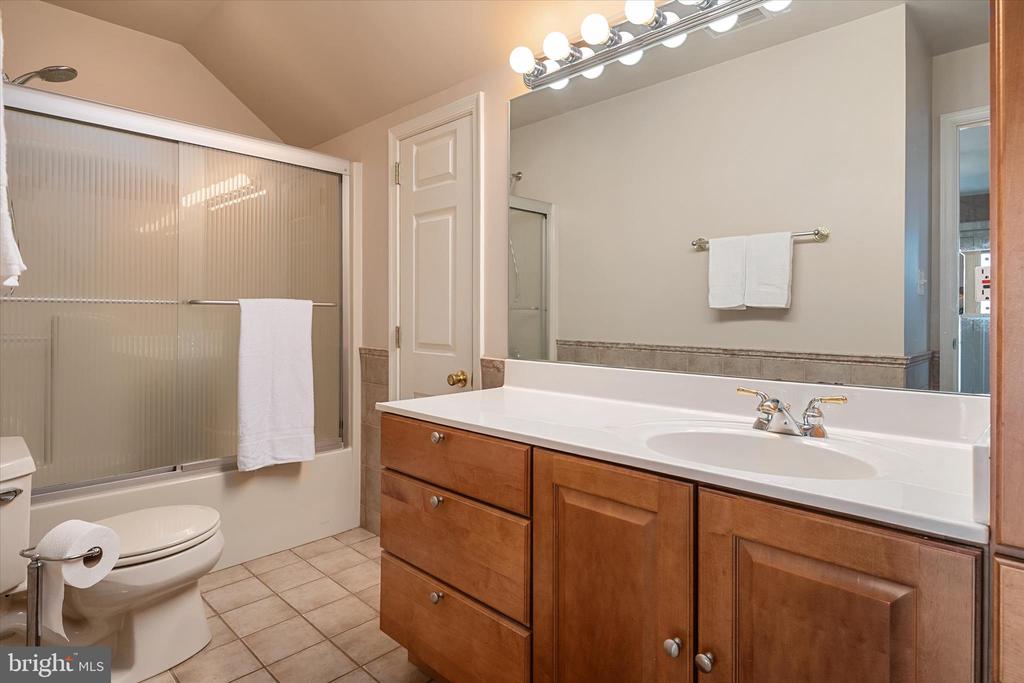 1403 MIRABLE WAY