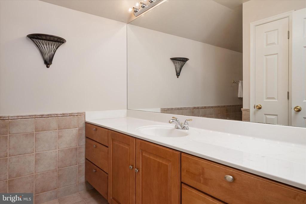 1403 MIRABLE WAY