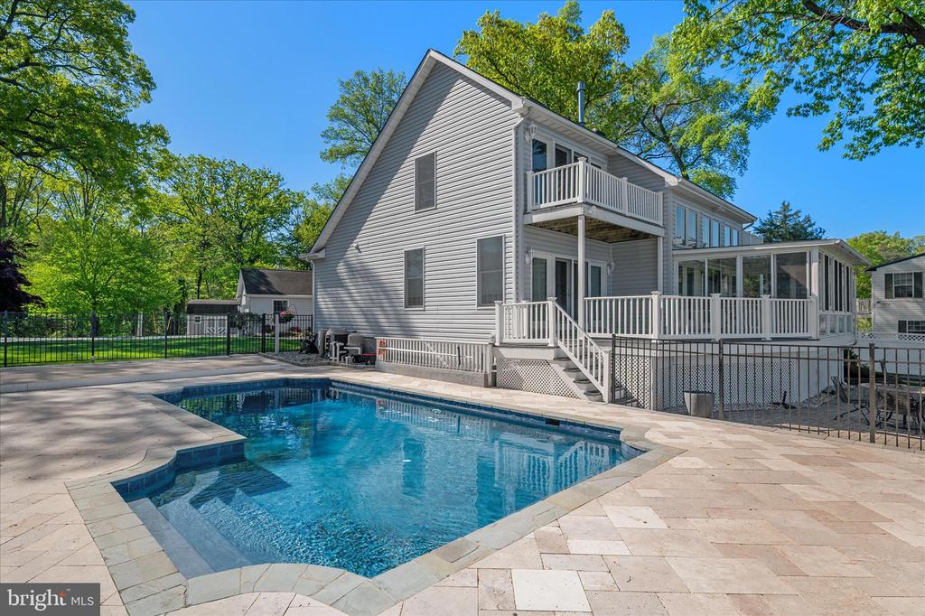 1403 MIRABLE WAY