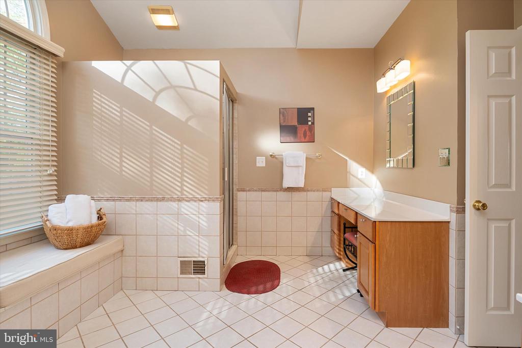 1403 MIRABLE WAY