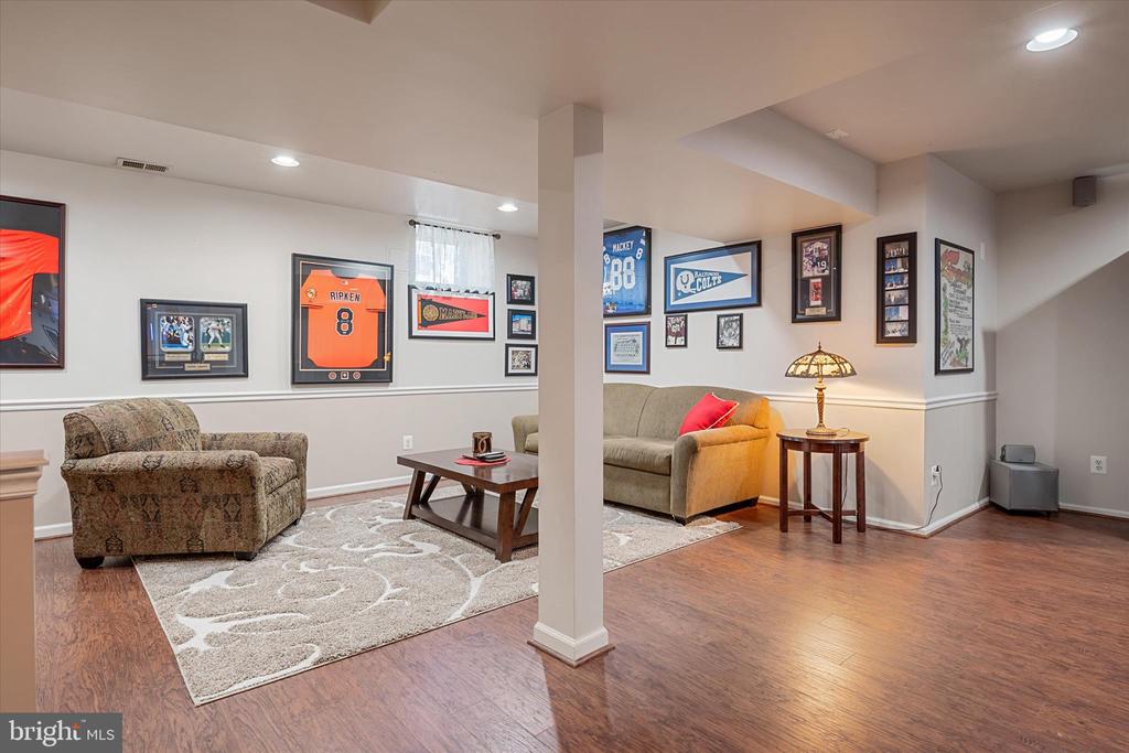 1403 MIRABLE WAY
