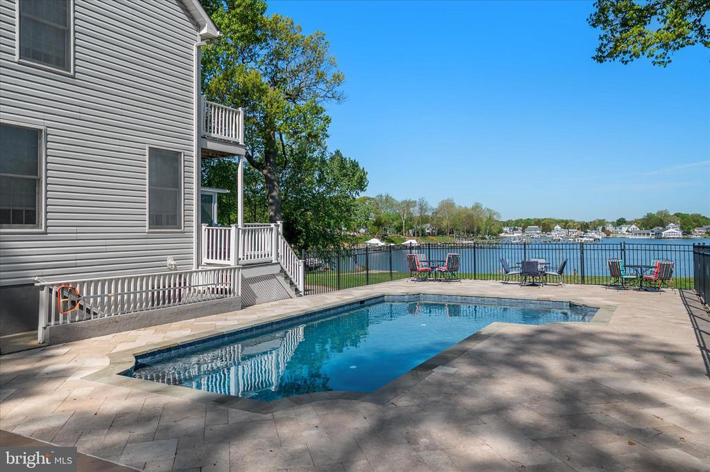 1403 MIRABLE WAY