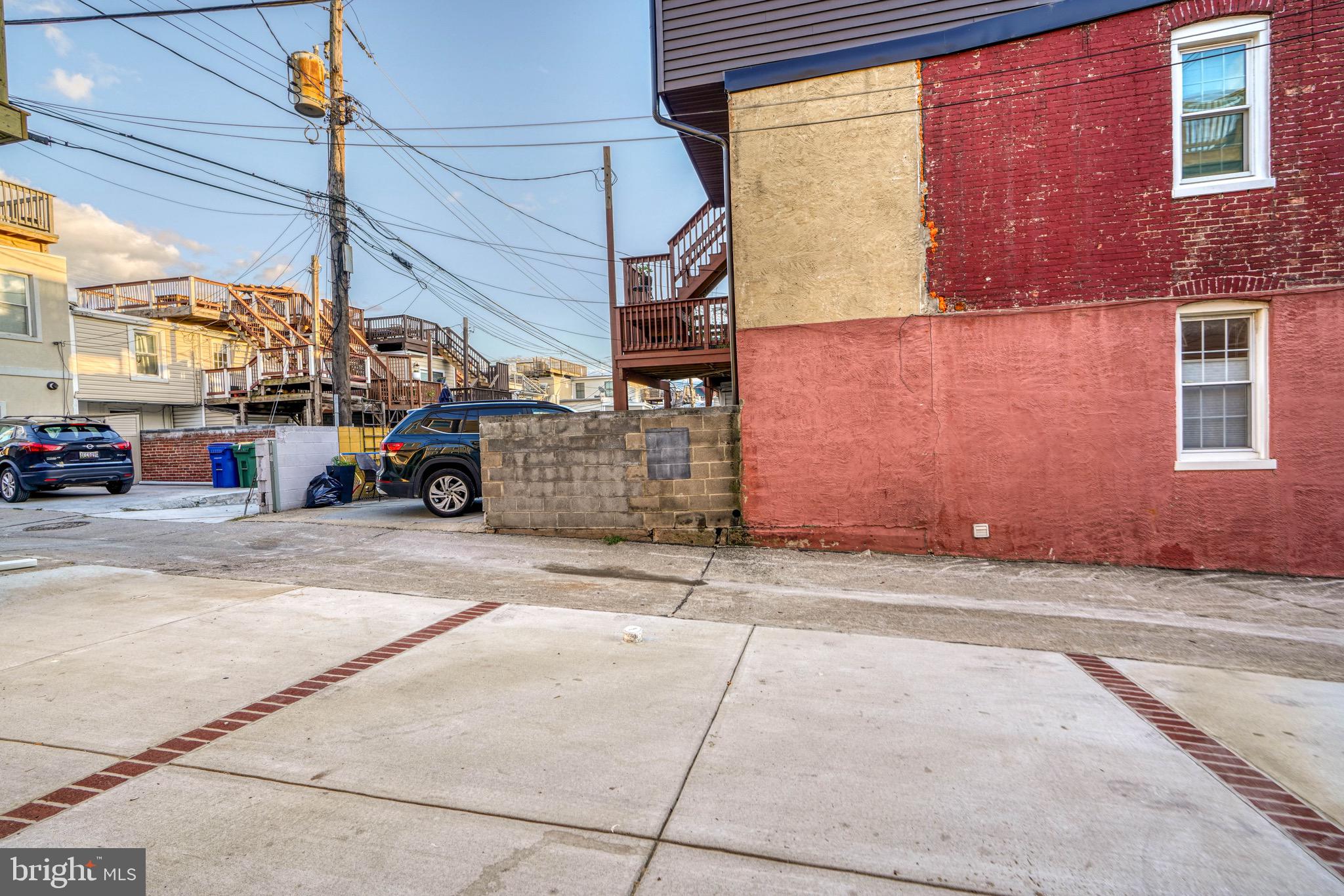 3207 Fait Ave