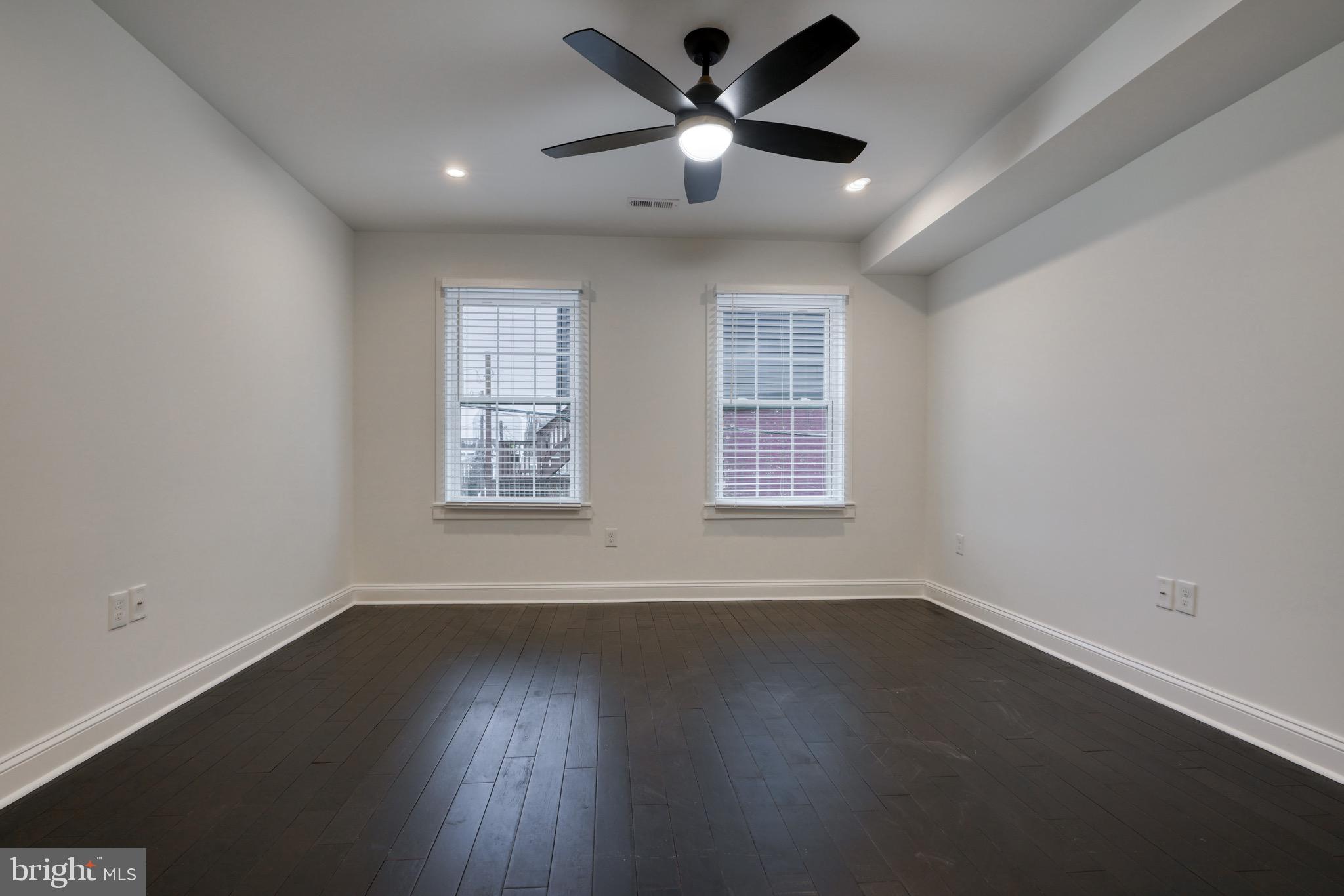 3207 Fait Ave