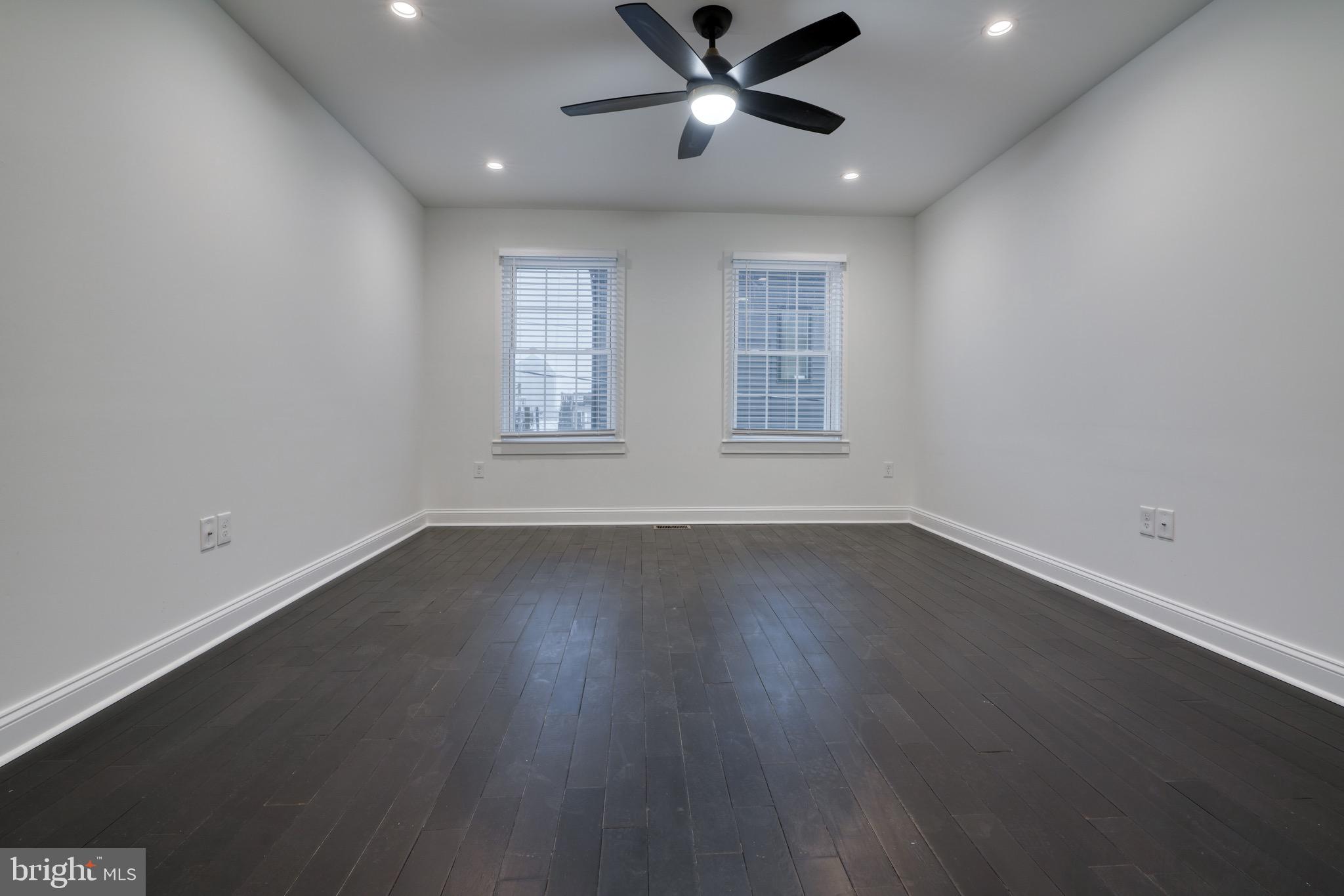 3207 Fait Ave