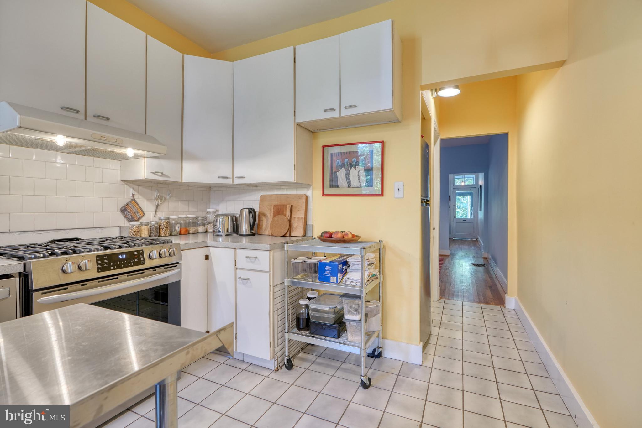 504 W 33rd STREET