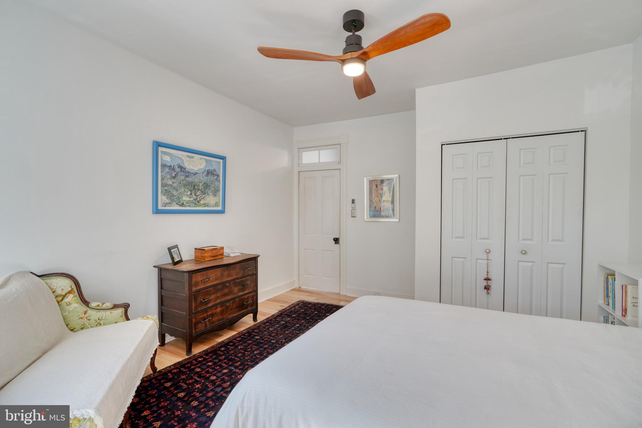 504 W 33rd STREET