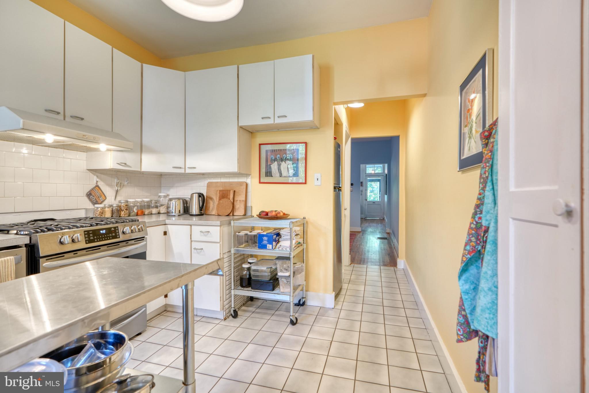 504 W 33rd STREET