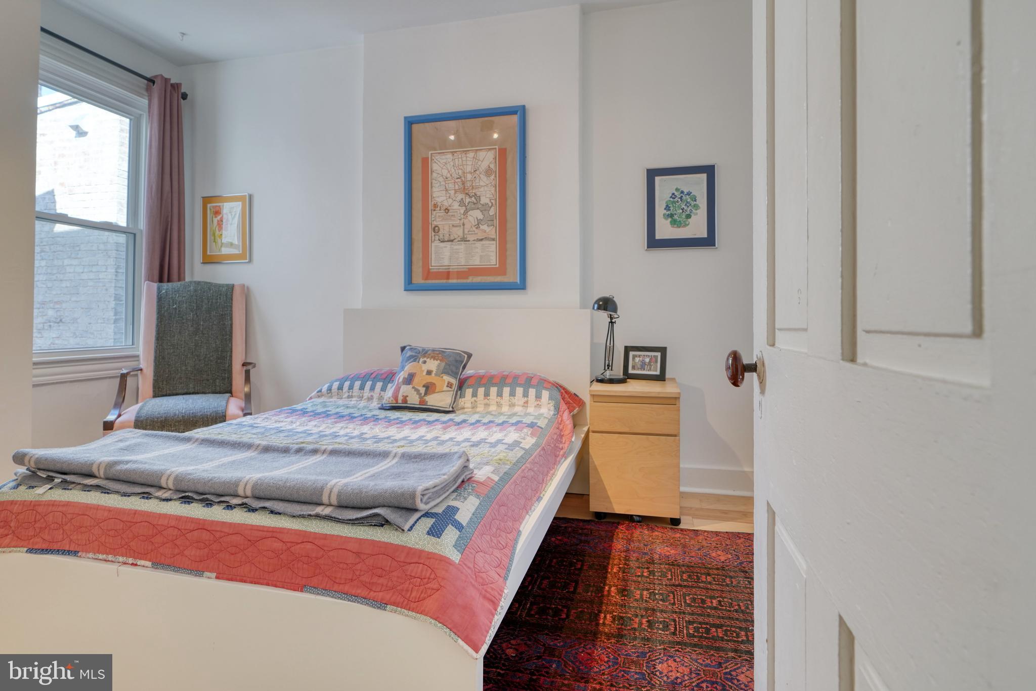 504 W 33rd STREET