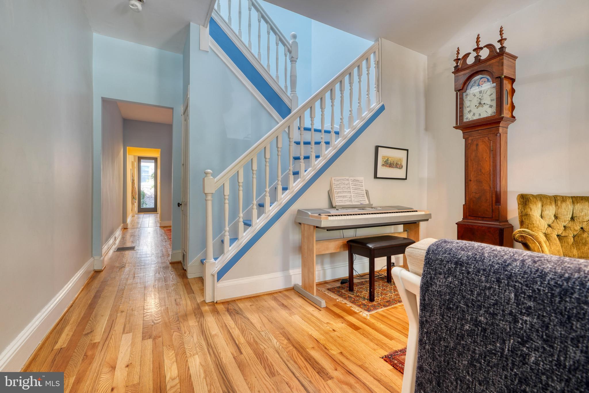 504 W 33rd STREET