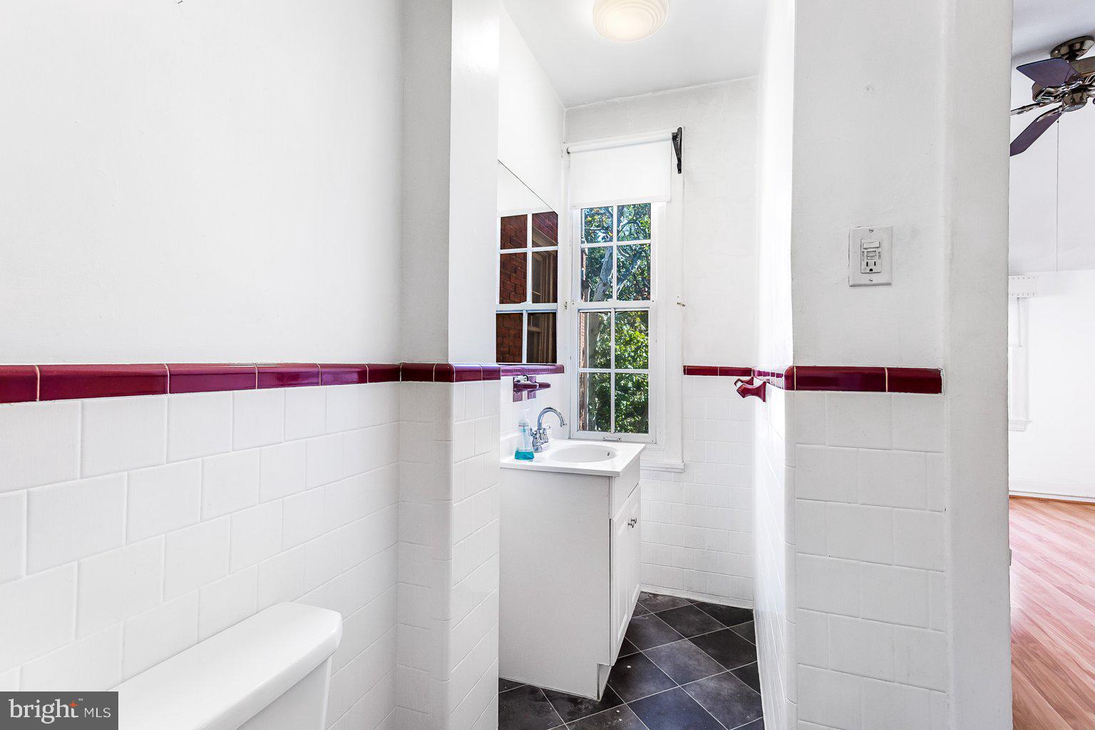 501 University PARKWAY Unit: I-3