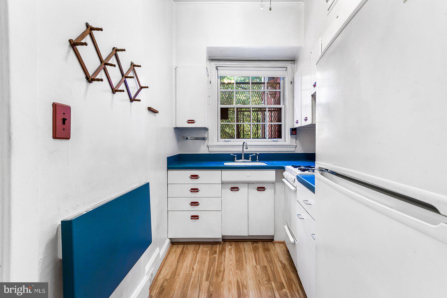 501 University PARKWAY Unit: I-3