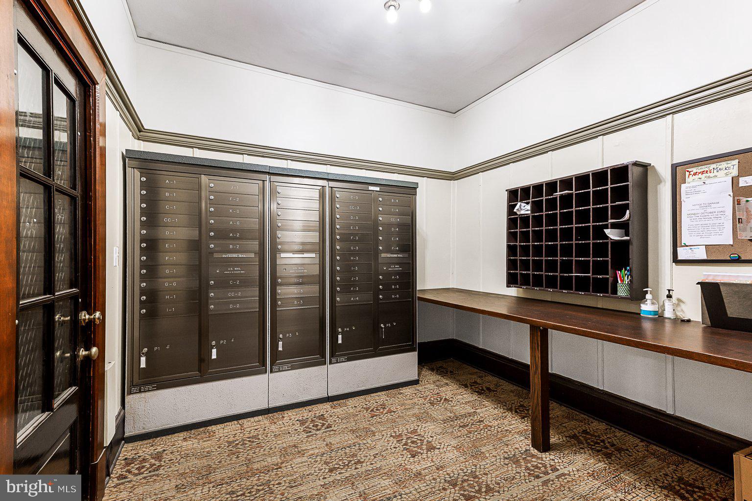 501 University PARKWAY Unit: I-3