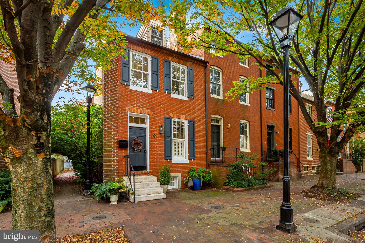 131 W Hill STREET