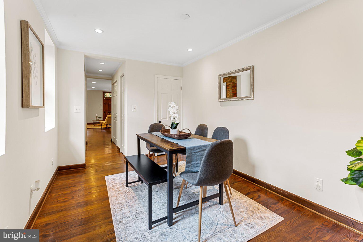131 W Hill STREET