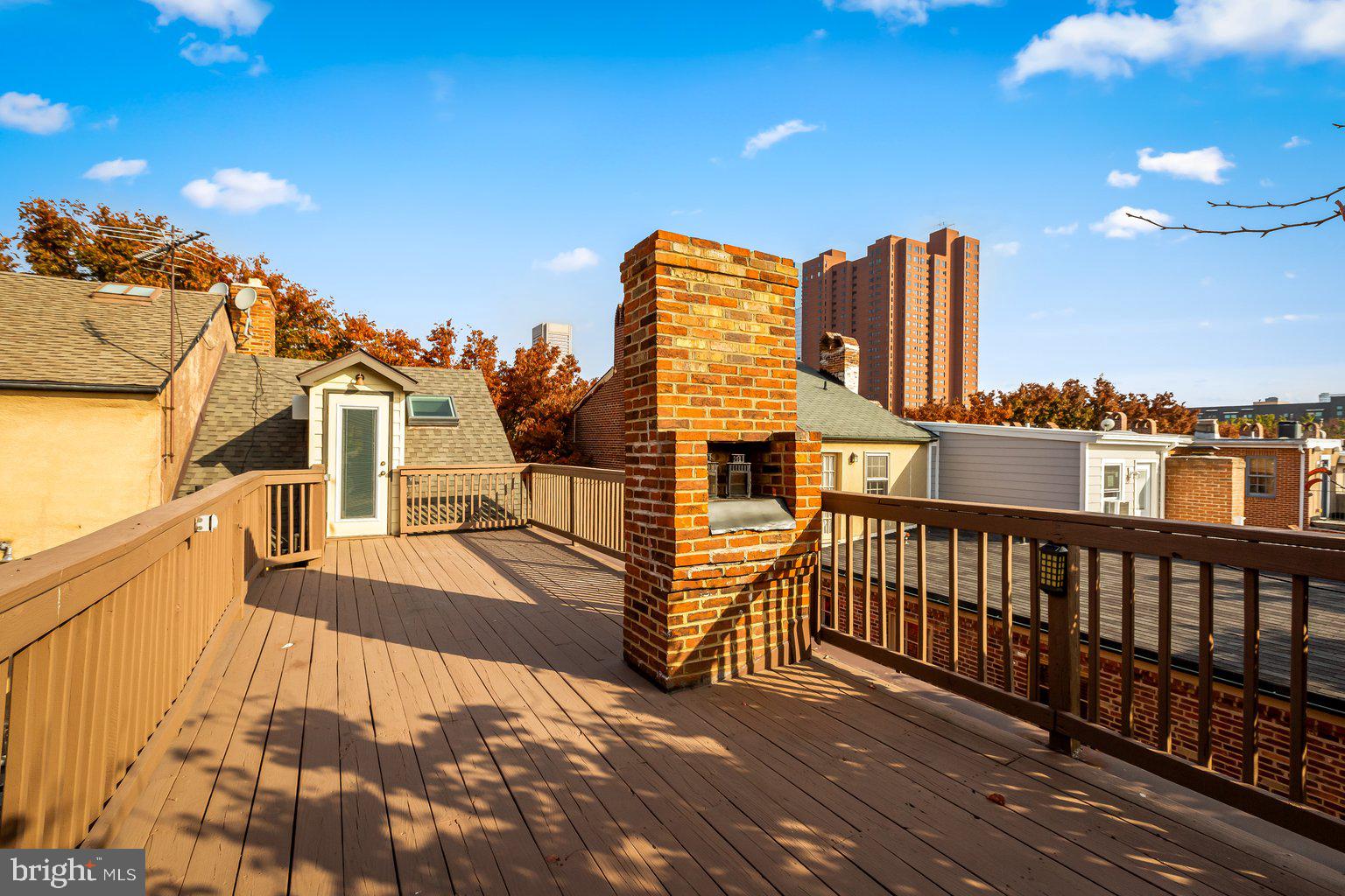 131 W Hill STREET