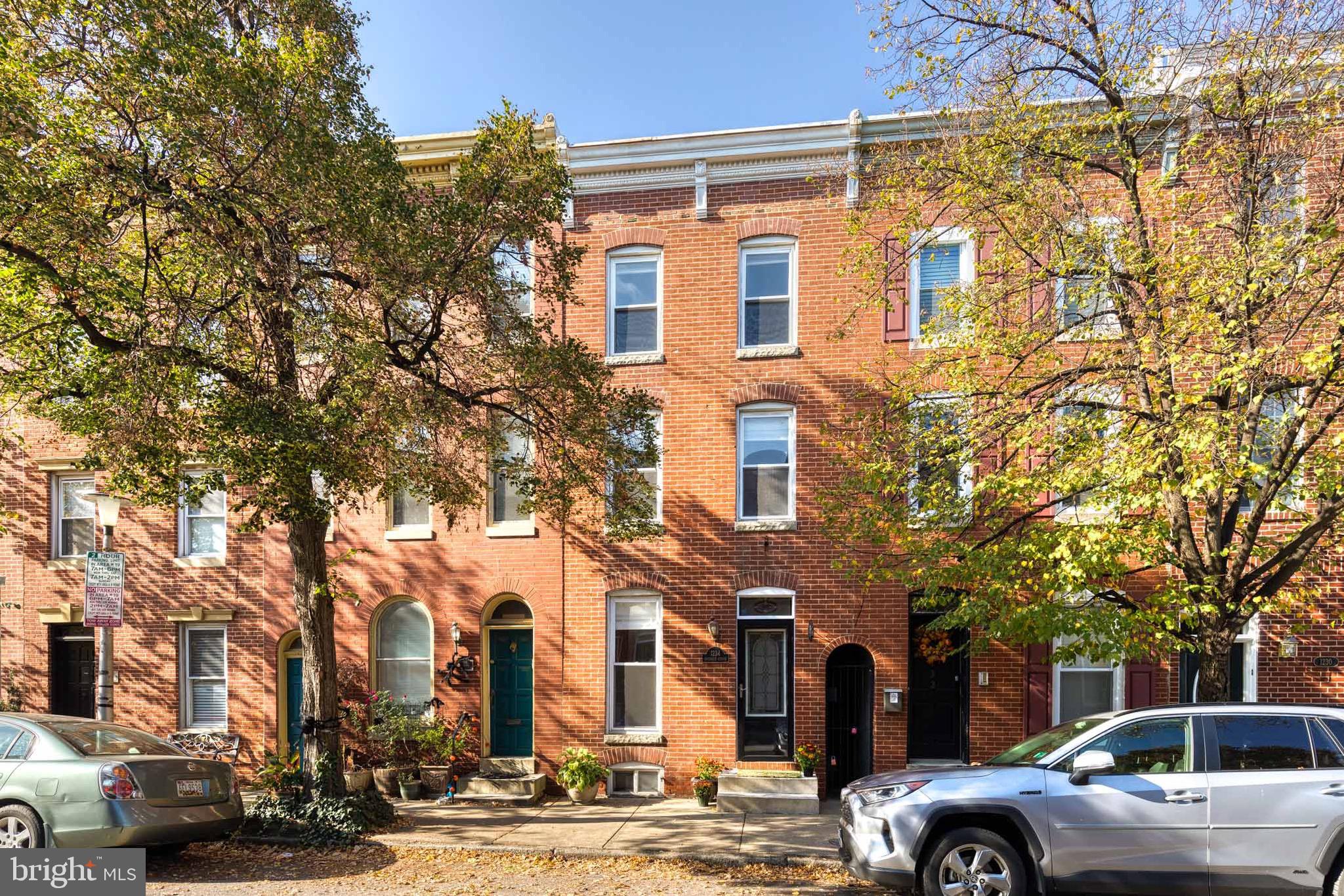 1234 Riverside AVENUE