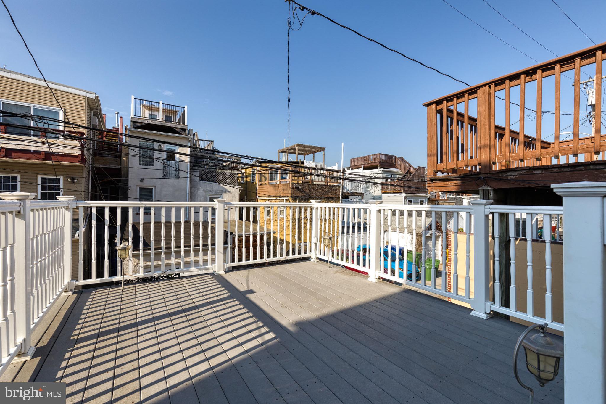 1234 Riverside AVENUE