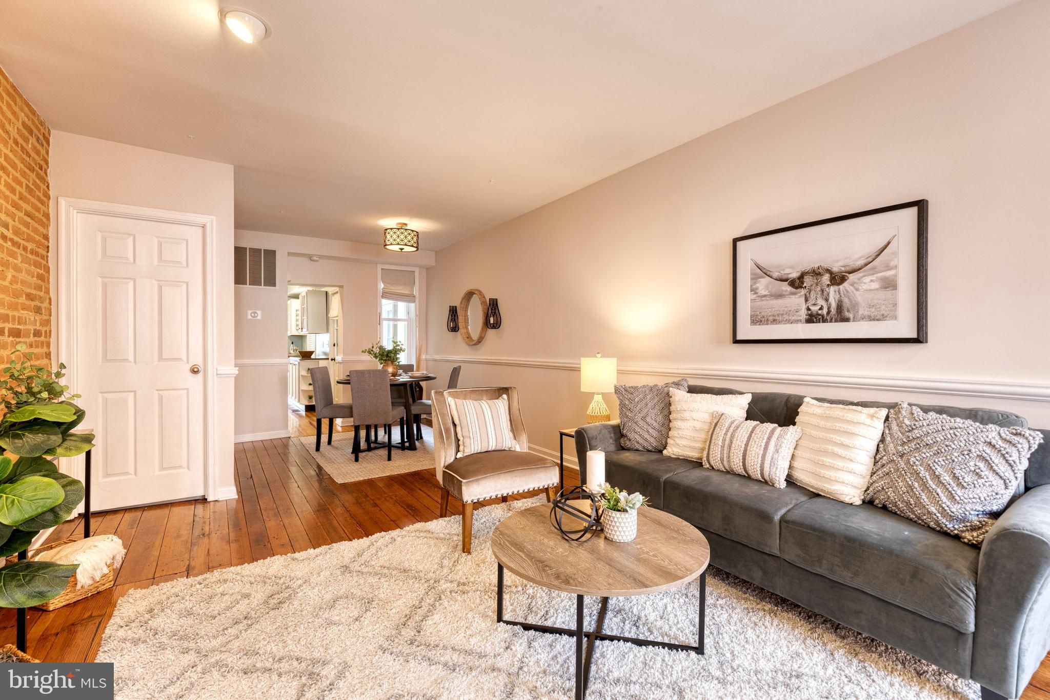 1234 Riverside AVENUE