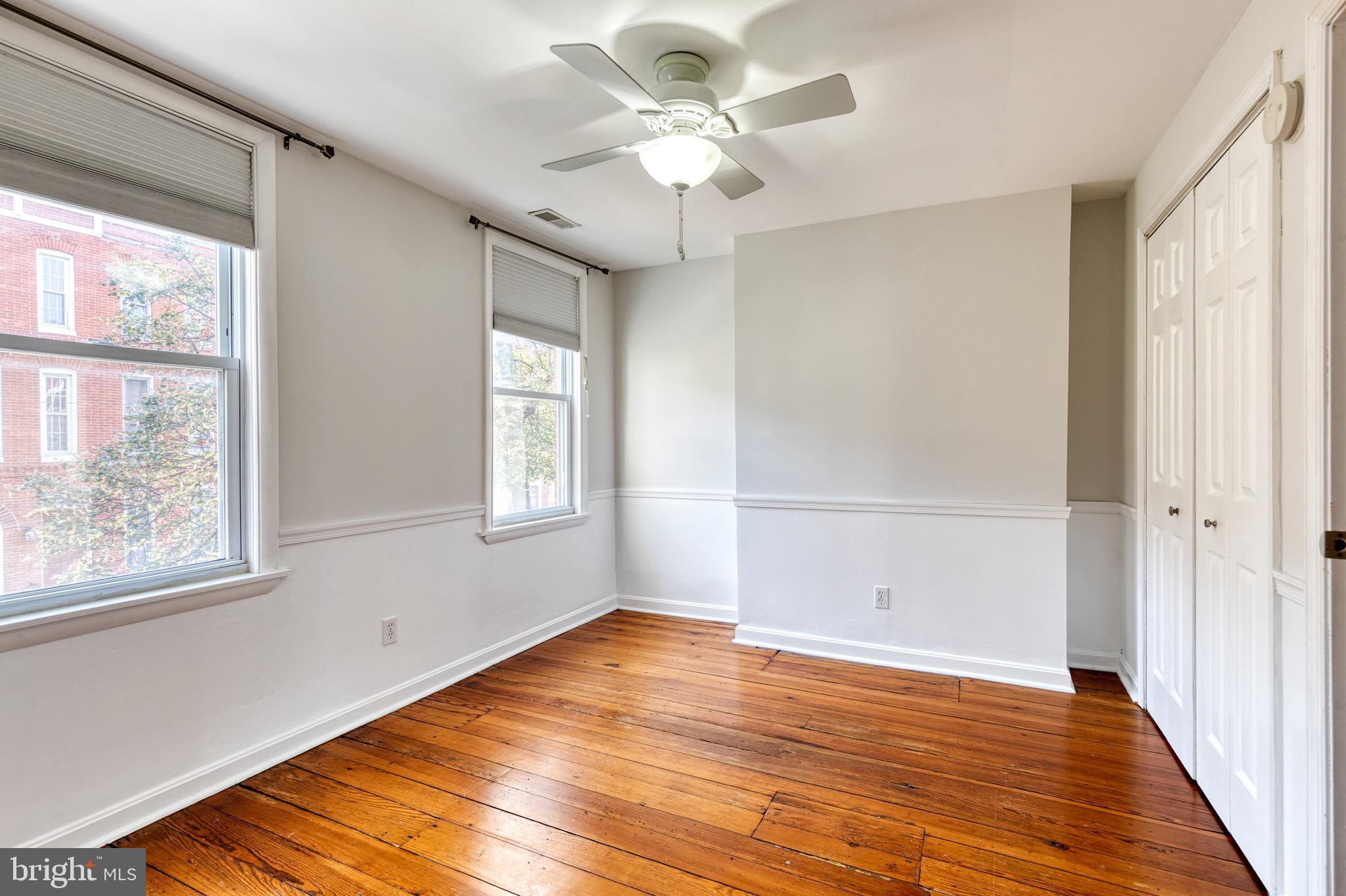 1234 Riverside AVENUE