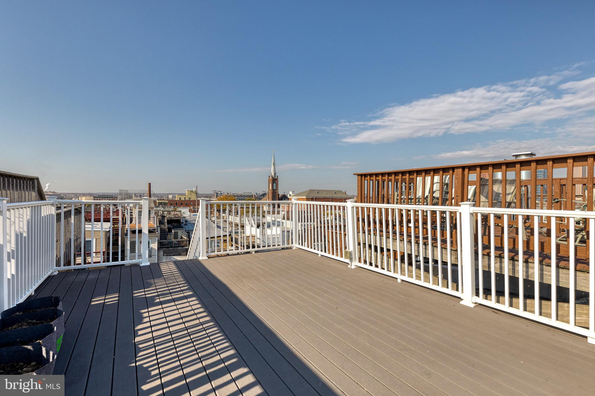 1234 Riverside AVENUE