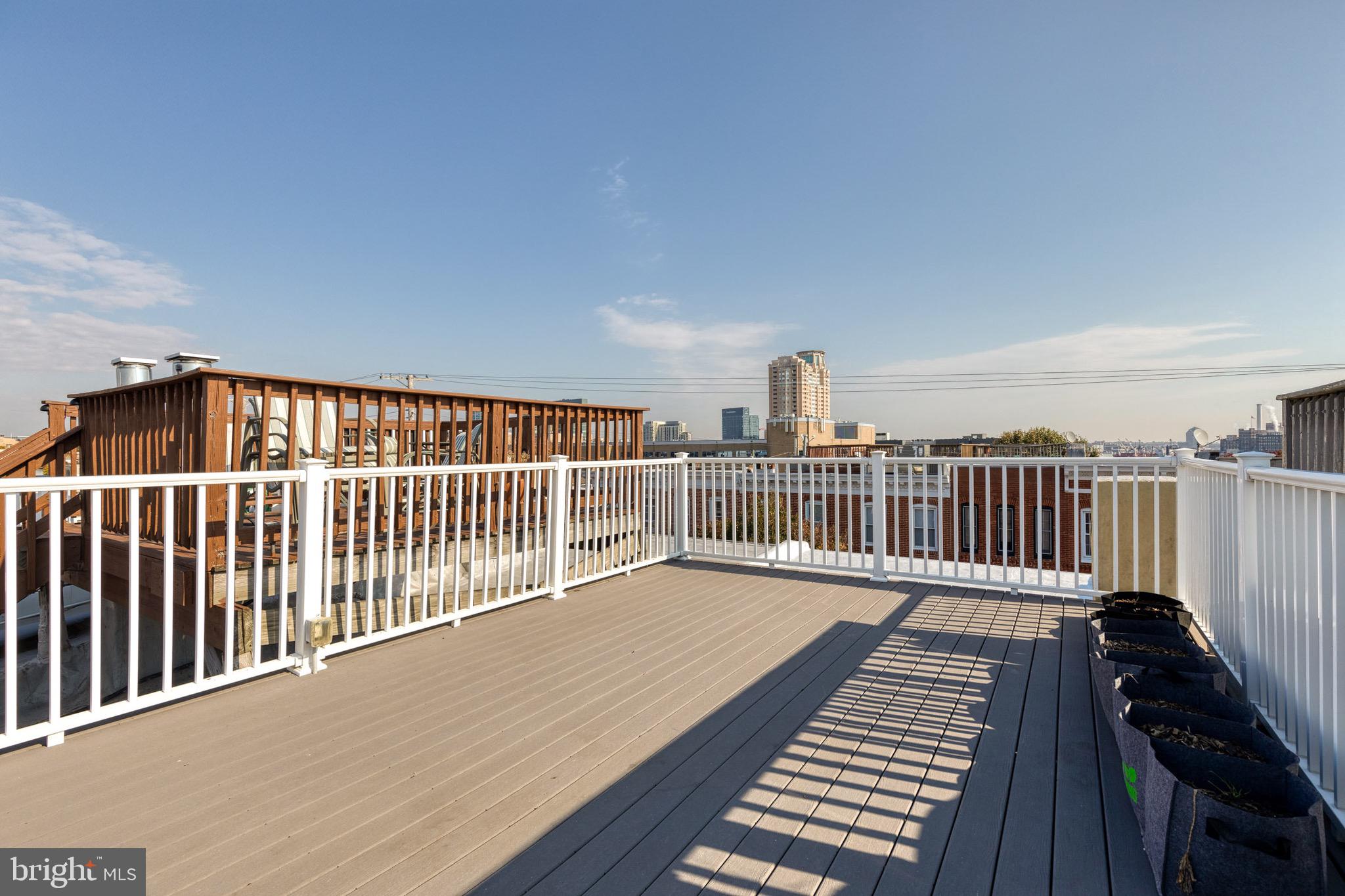 1234 Riverside AVENUE