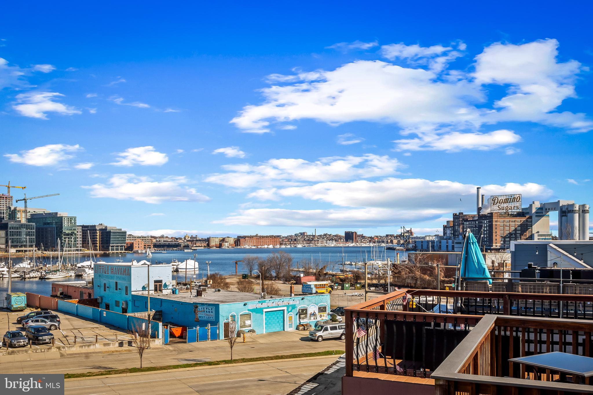 647 E Clement Street